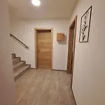 Hoisch Am Bauernhof Og Lägenhet Furnitz