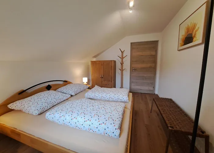 Hoisch Am Bauernhof Og *